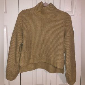 TOPSHOP cropped turtleneck sweater size medium